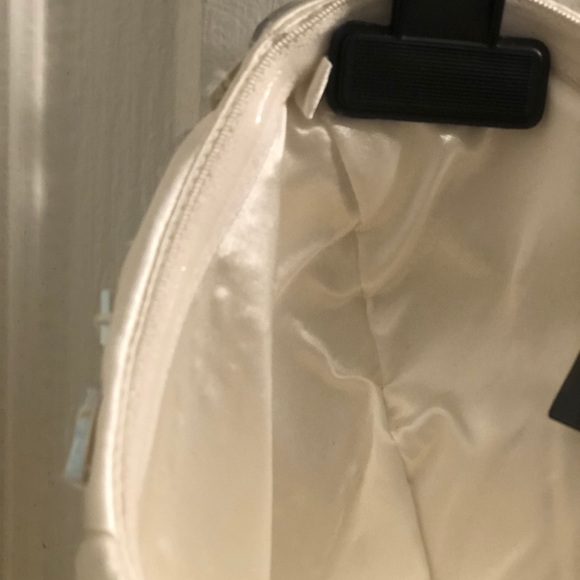 White short formal dress - Picture 7 of 10